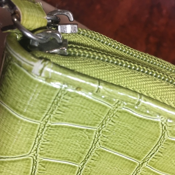 Free Add on! Upcycled Repaired Olive Green Minicci Wallet - Picture 8 of 10
